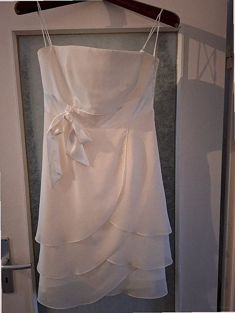 Marie Blanc Abendkleid kurz trägerlos weiß mit Schleife Rüschen Gr. M
