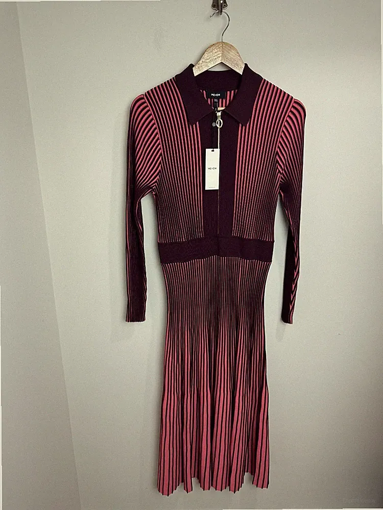 Me+Em Strick A-Linie Maxikleid Gr. 14 Kontrasteinsatz Plissee Rhabarber Bordeaux