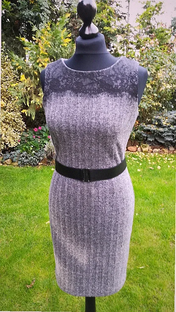 MEXX * Elegantes Etuikleid * weich & warm * grau schwarz * Größe XS * TOPP *
