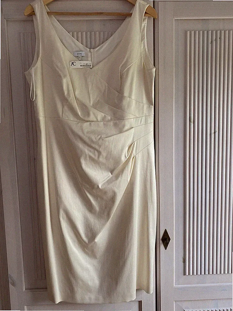 Milton, Etuikleid, Cocktailkleid, Satin In Creme Elfenbein, Gr. 42