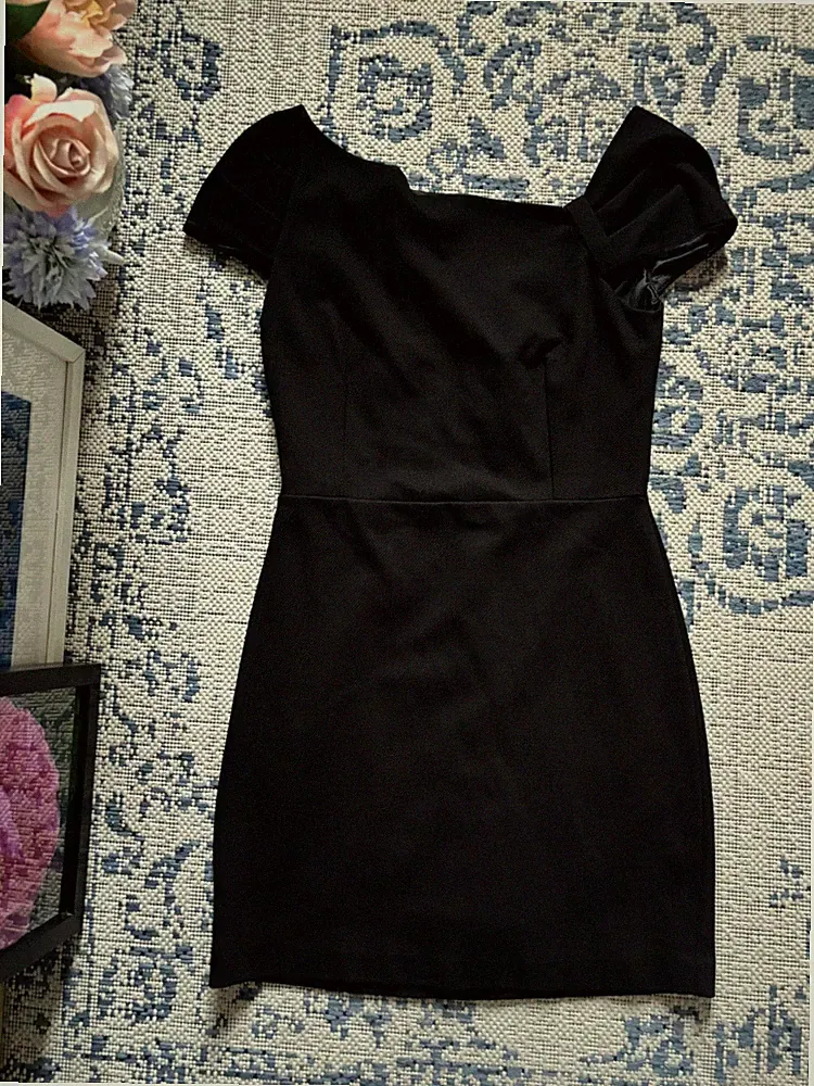 Minikleid Etuikleid asymmetrisch, Rückenausschnitt Mango Suit Collection