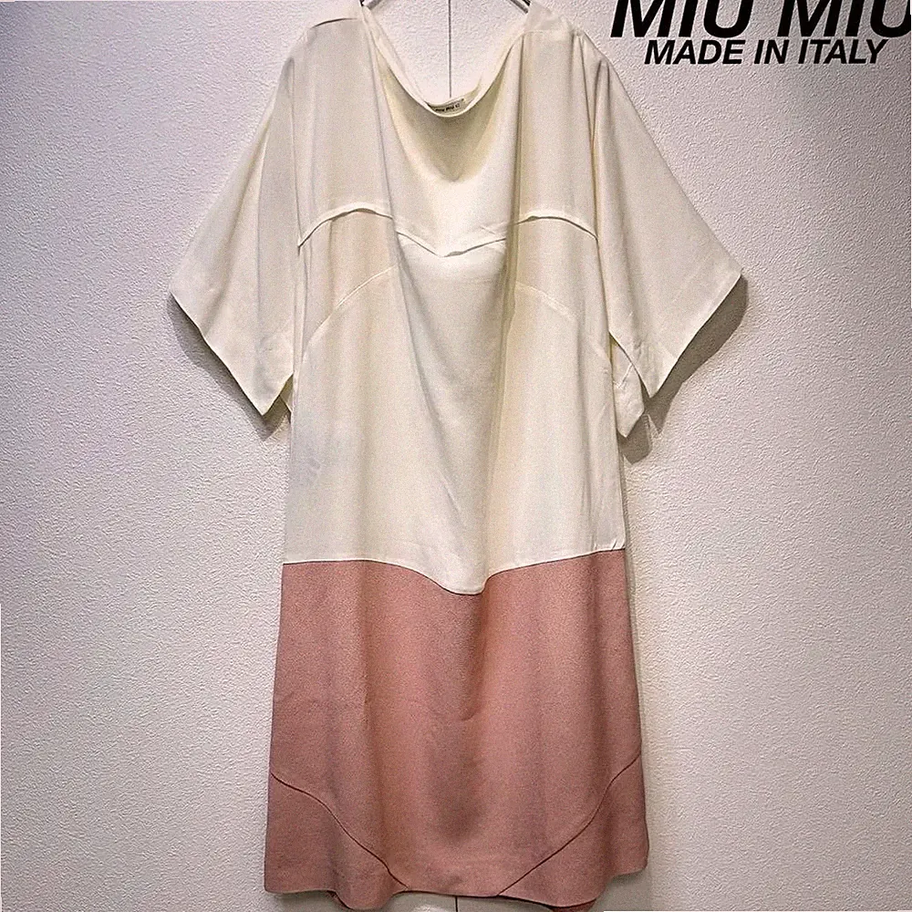 MIU MIU Kleid Größe 42 A-Linie Design Schlitz weiß rosa beige Viskose Mischung