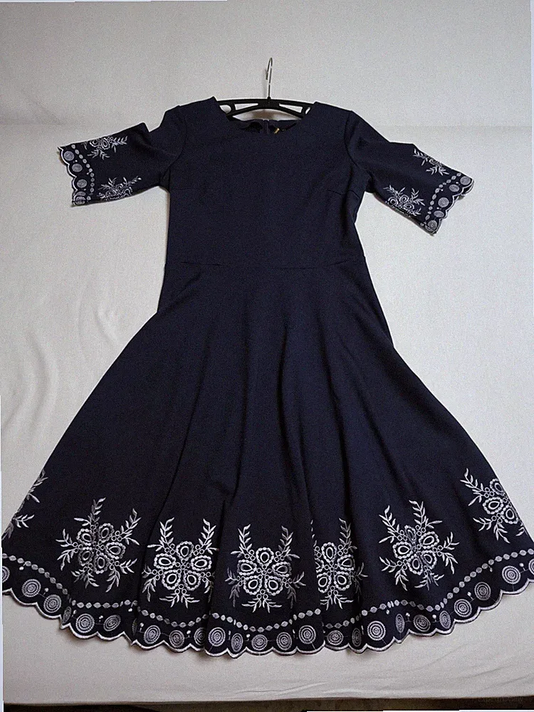 Miusol A-Linien-Kleid Damen Gr. M blau Blumen Stickerei 3/4 Arm knie