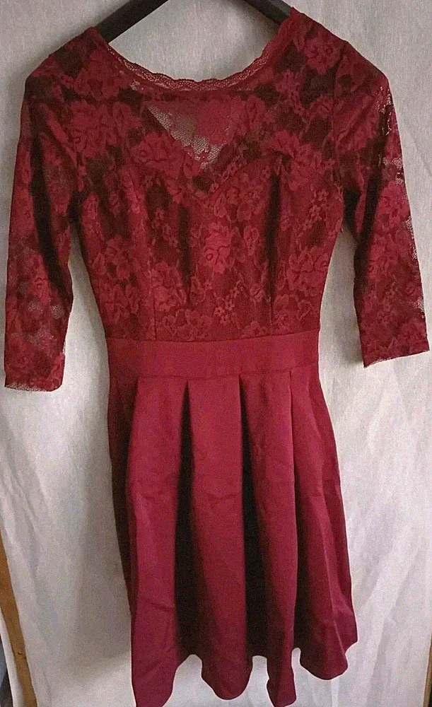 MIUSOL Burgunderrot Spitze Cocktailkleid Größe Small 8-10 Skater Hochzeitsgast