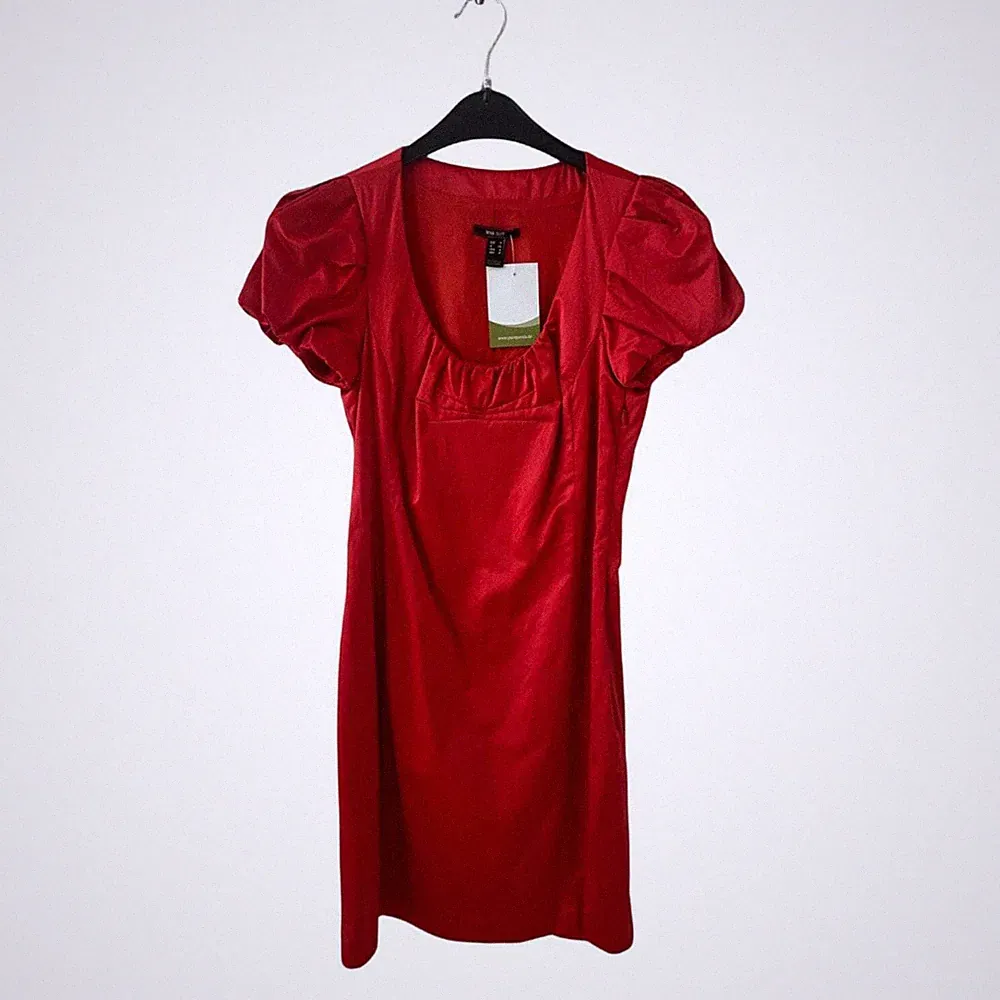 MNG Suit Kleid Damen Dress Damenkleid Gr. S Rot Satinoptik Puffärmel Gefüttert