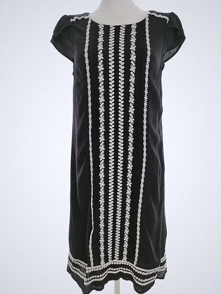 MONSOON Damen Kleid Gr. 36 Schwarz Viskose 100% Kurzer Ärmel Stickerei Midi