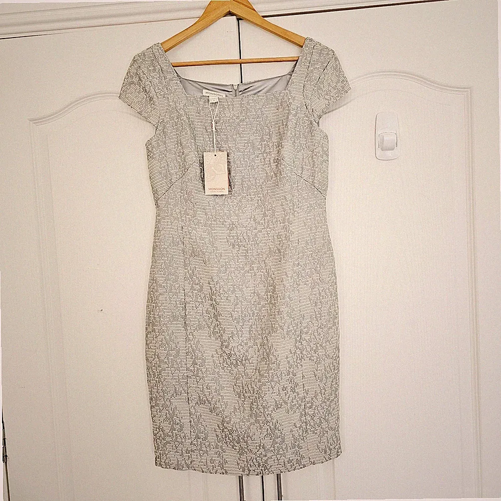 Monsoon formelles Abendkleid Größe 10 Silber Jacquard Bleistift MoB Hochzeitsgast