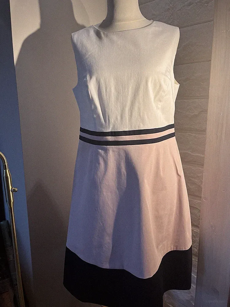 MONTEGO Cocktailkleid 44, ungetragen für den besonderen Anlass.