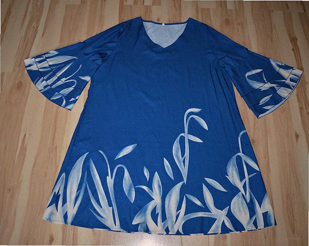 ♥NEU♥Bezauberndes A-Linie Kleid mit Volantarmen in eisblau/weiß/petrol XL 48 50