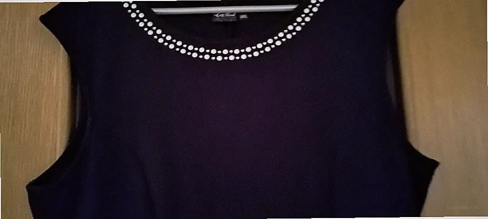 Neu Etuikleid ärmellos elegant Perlenpaillette Hals schön fallend schwarz Gr XXL