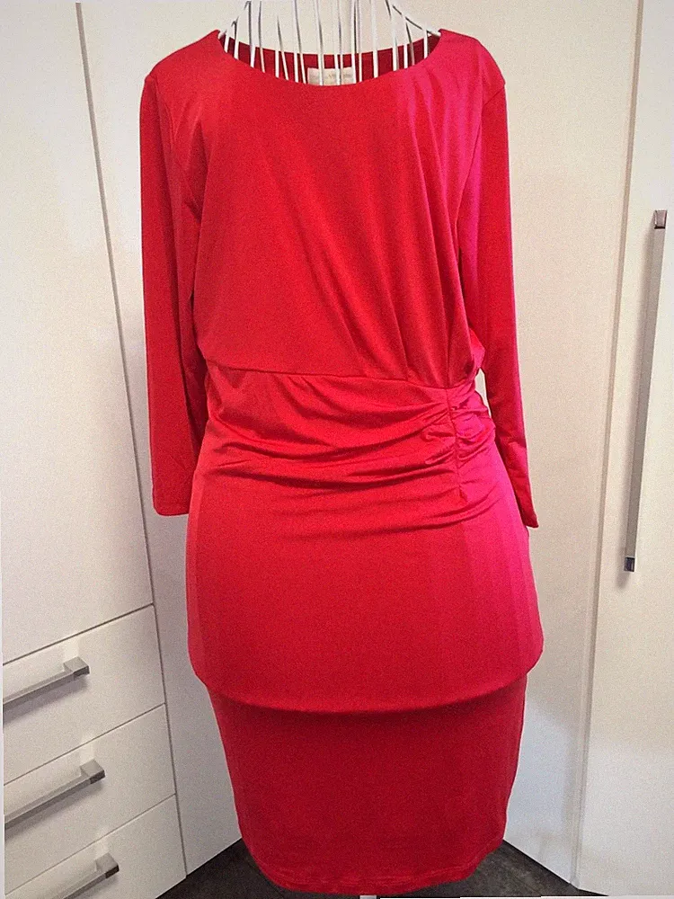 **NEU**Etuikleid Größe 38 Rot 92%Polyester 8%Elasthan