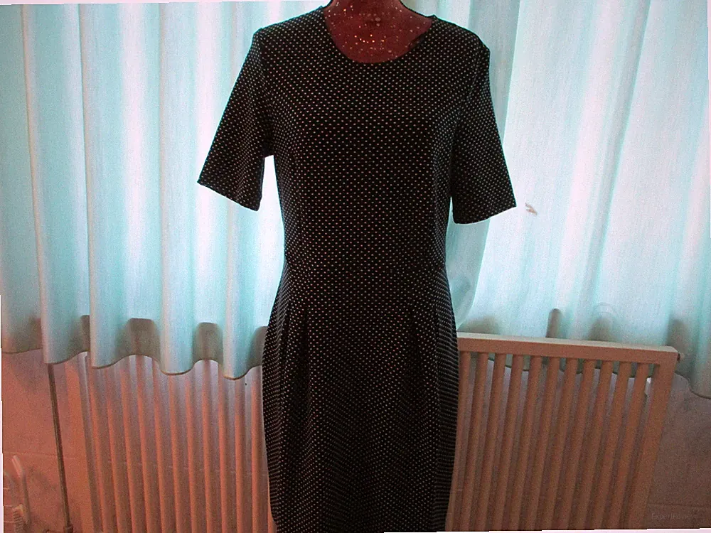 NEU Kleid Gr. 40 ESPRIT dunkelblau + weiße Pünktchen Art Etuikleid