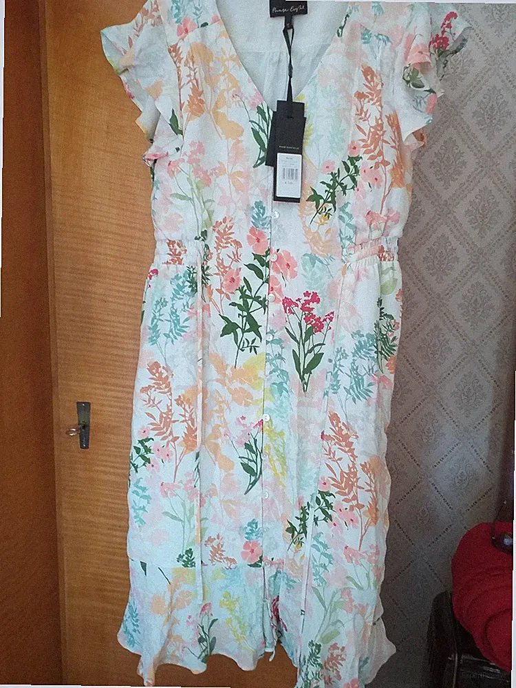 neues geblümtes Kleid von phase eight uk 8, auf der Vorderseite Knöpfe