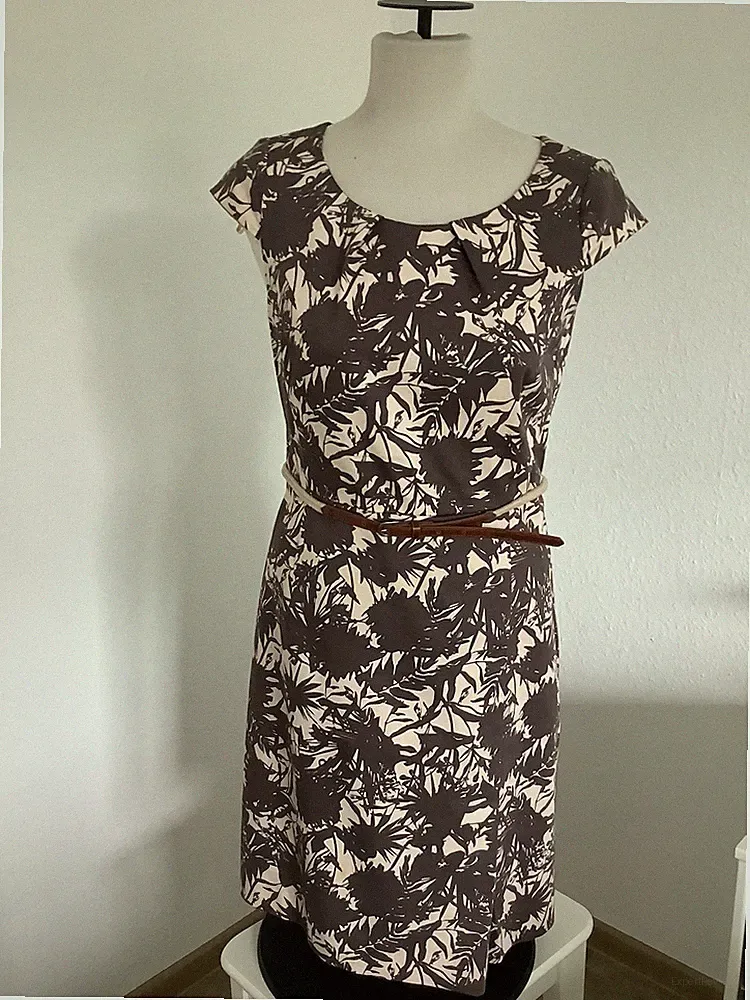 Neues Schönes Damensommerkleid VonComma S Oliver Beige Braun