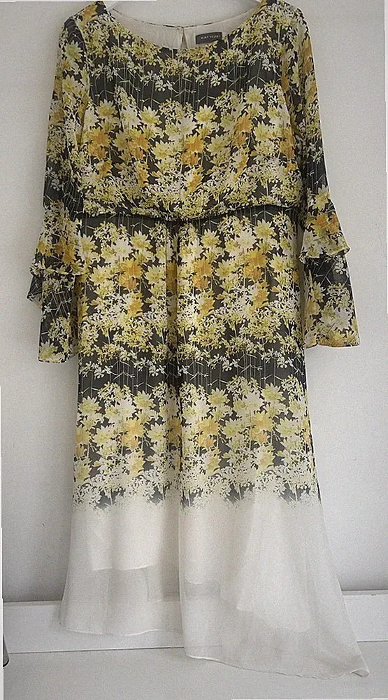 Neuwertiges Samt Midikleid Bianca Blumenmuster Hochzeitsgast Brautmutter 16