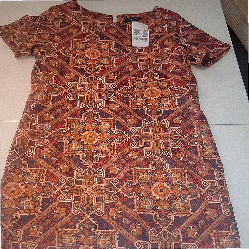 New Look Damen Etuikleid Gr. 38 knielang mehrfarbig geometrisch Rundhals