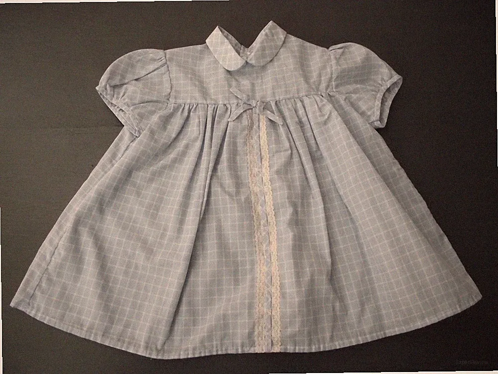 Nylonkleid (60er Jahre) kurzarm Ballon blau-weiß