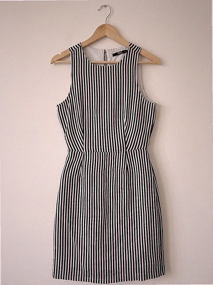 ONLY Kleid Gr. 34 XS Streifen Weiß/Blau Etuikleid locker