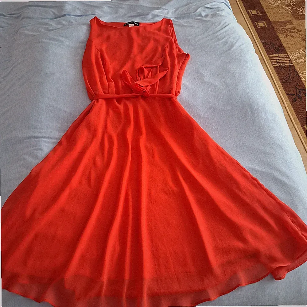 Orangfarbenes Sommerkleid für jede schöne Party, Gr. 40, Patrizia Dini