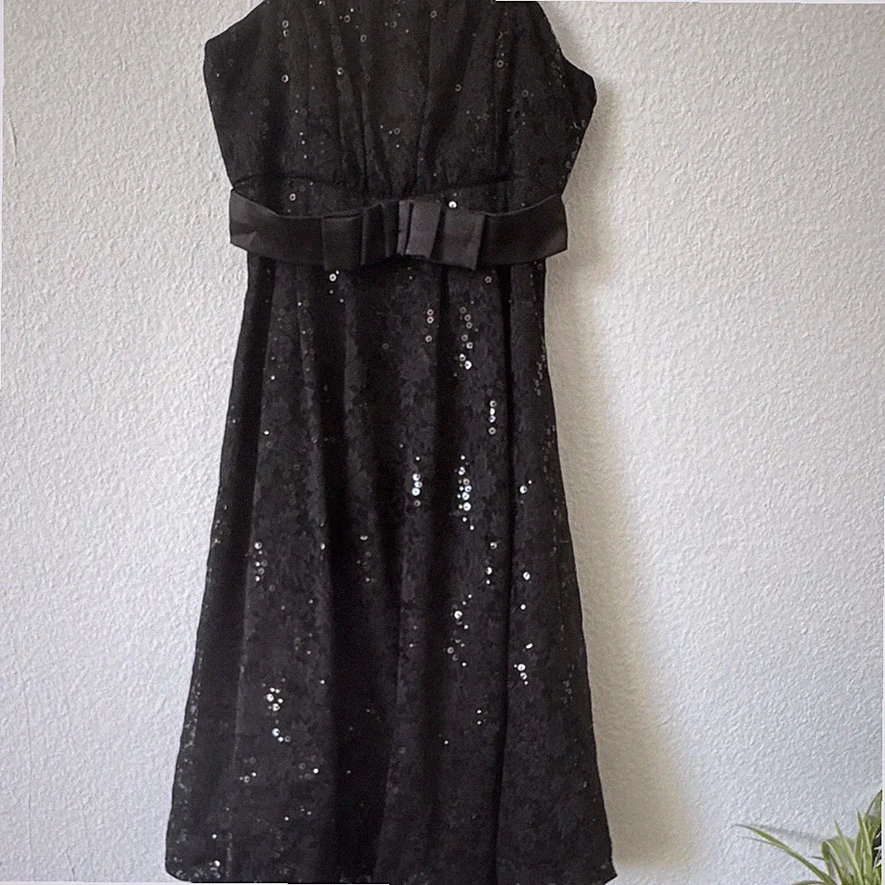 ORSAY Damen Kleid Gr. 38 Schwarz A-Linie Carmen Pailletten Spitze Knie