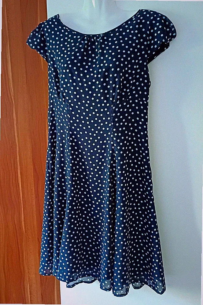 Orsay Damen Kleid Gr. M Schwarz/Weiß gepunktet A-Linie Rundhals Kurzarm