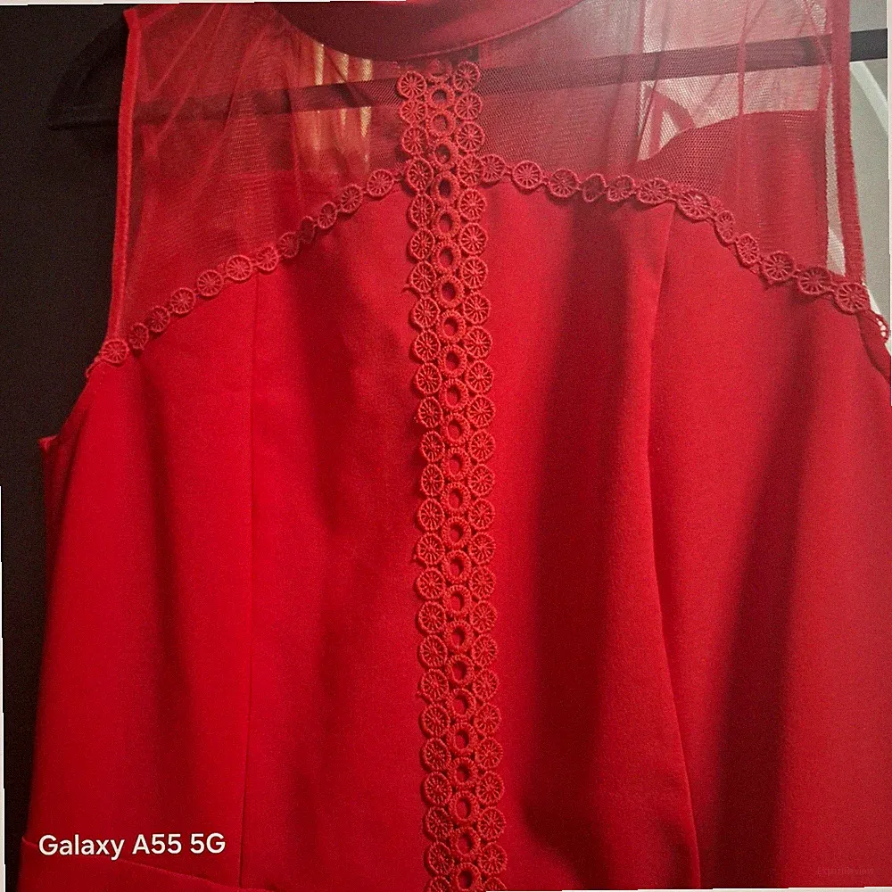 ORSAY Etuikleid rot Gr. 36 ( fehlt wie 40-42) ärmellos rot, Reißverschluss