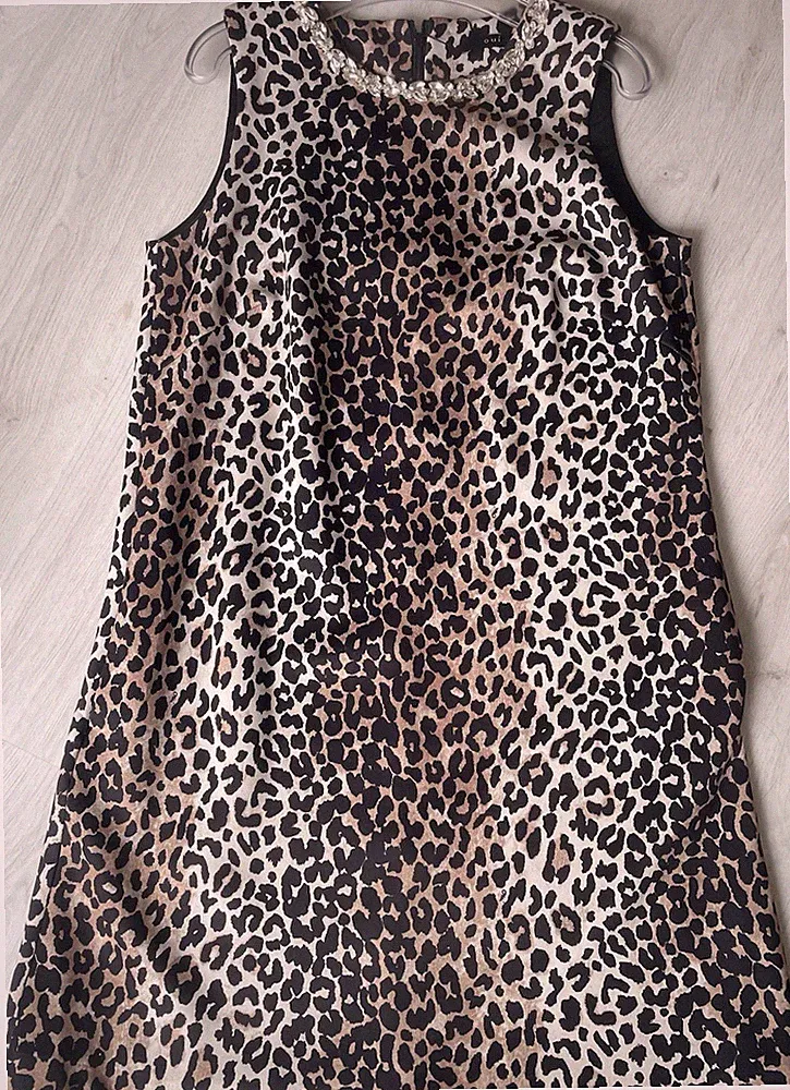 Oui Damen Etuikleid Gr. 40 ärmellos Leoprint Kristalle Reißverschluss