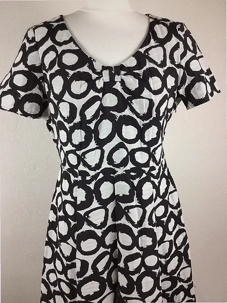 Per Una;V-Ausschnitt Halbarm A-Linie Kleid Schwarz Weiß mit Schleife Gr.40 NEU