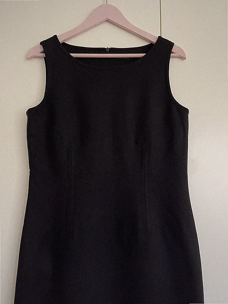 PESERICO super Etuikleid Kleid Gr. ITA 46 GER 40 Schwarz Wolle