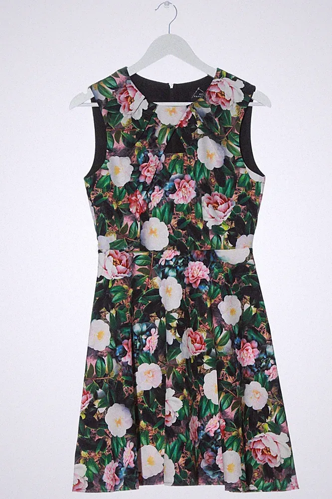 Petite Hochzeitsgast Kleid