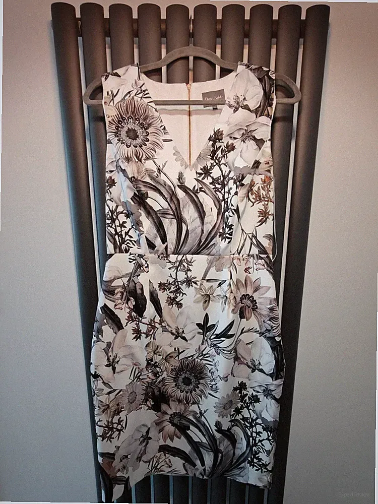 Phase Eight Blumen Bleistift Kleid UK 14 Creme Nude Anlass Hochzeit Gast Midi