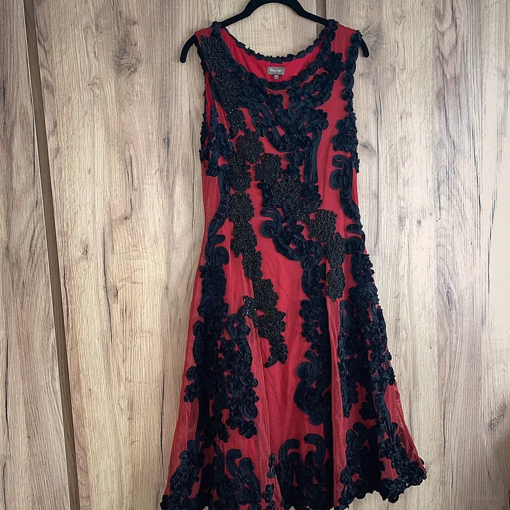 Phase Eight Damenkleid U14