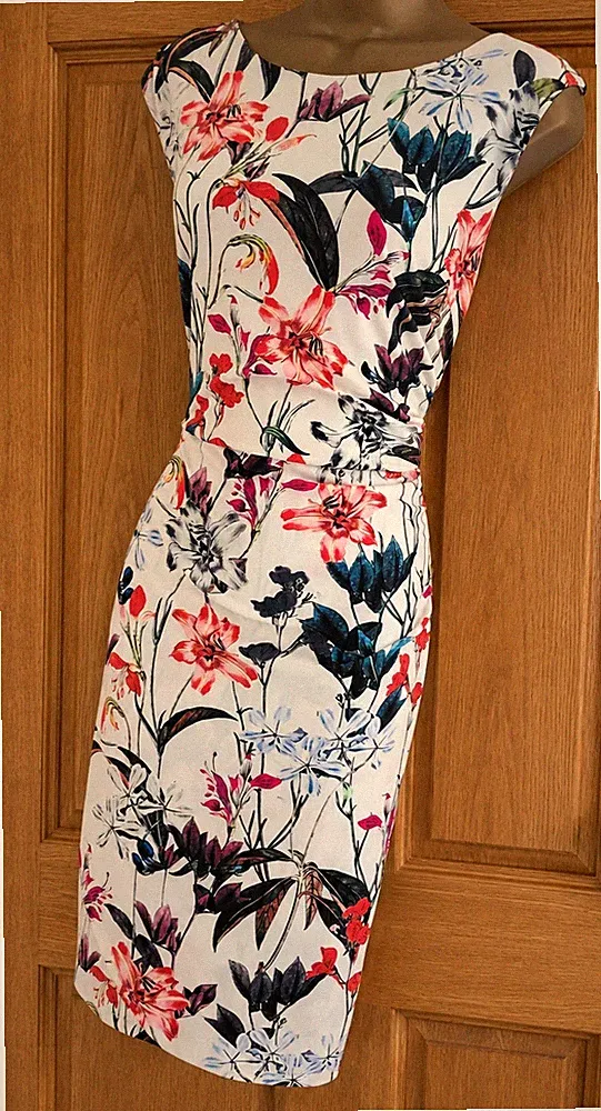 Phase Eight Kleid Gr. 14 Hochzeit Gast Anlass Rüschen Stetch Blumen Bleistift