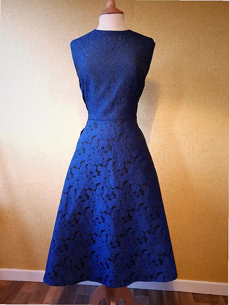PHASE EIGHT Kleid Gr. 20 marine Spitze Fit Flare Party Hochzeit Gast blau Blumen Midi