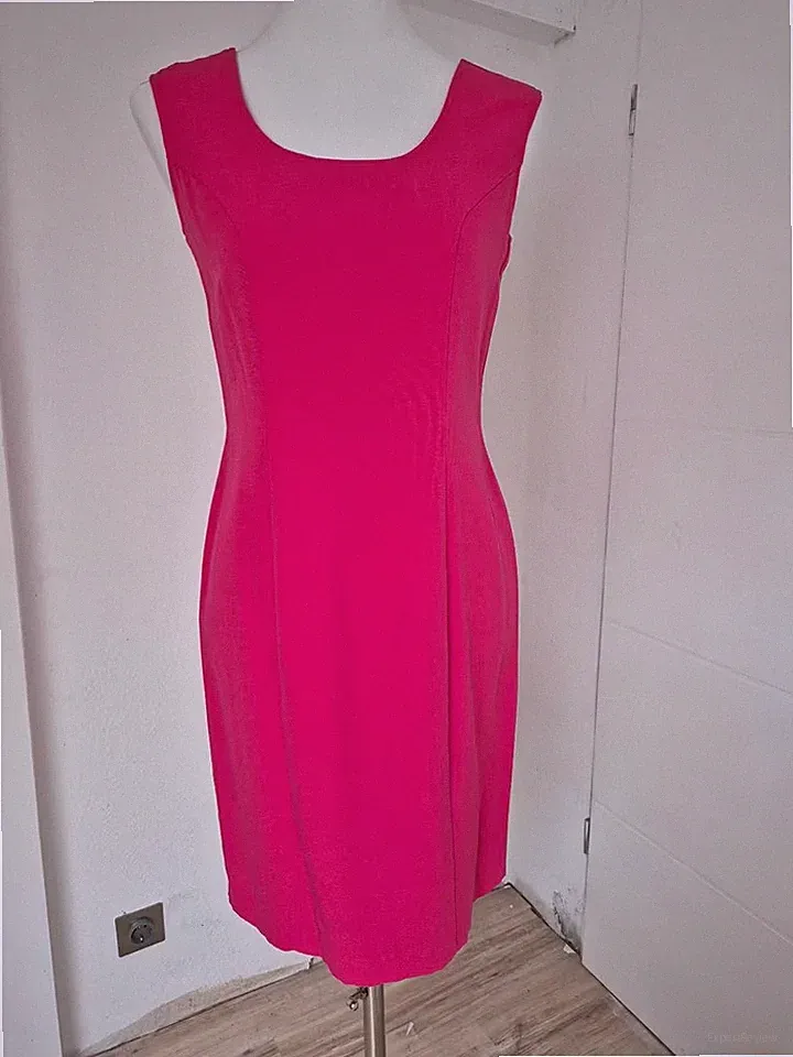 Pinkfarbenes Businesskleid in Größe 36!