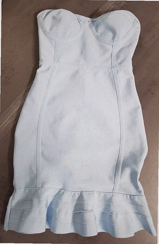 PRETTYLITTLETHING Bodycon Kleid Party Club Etuikleid Gr. 32 XXS Elastisch NEUw