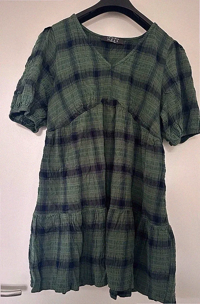 Primark Damen Kleid Gr.44 kariert Grün/Schwarz A-Linie kurz V-Ausschnitt