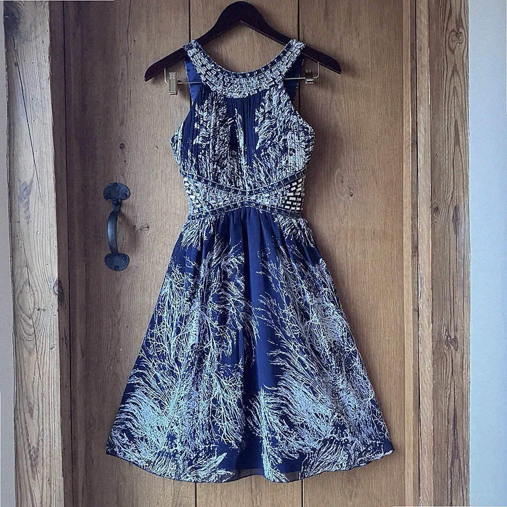 Quiz Größe 8 dunkelblau weiß Perlen verziert Skaterkleid Hochzeit Gast Party