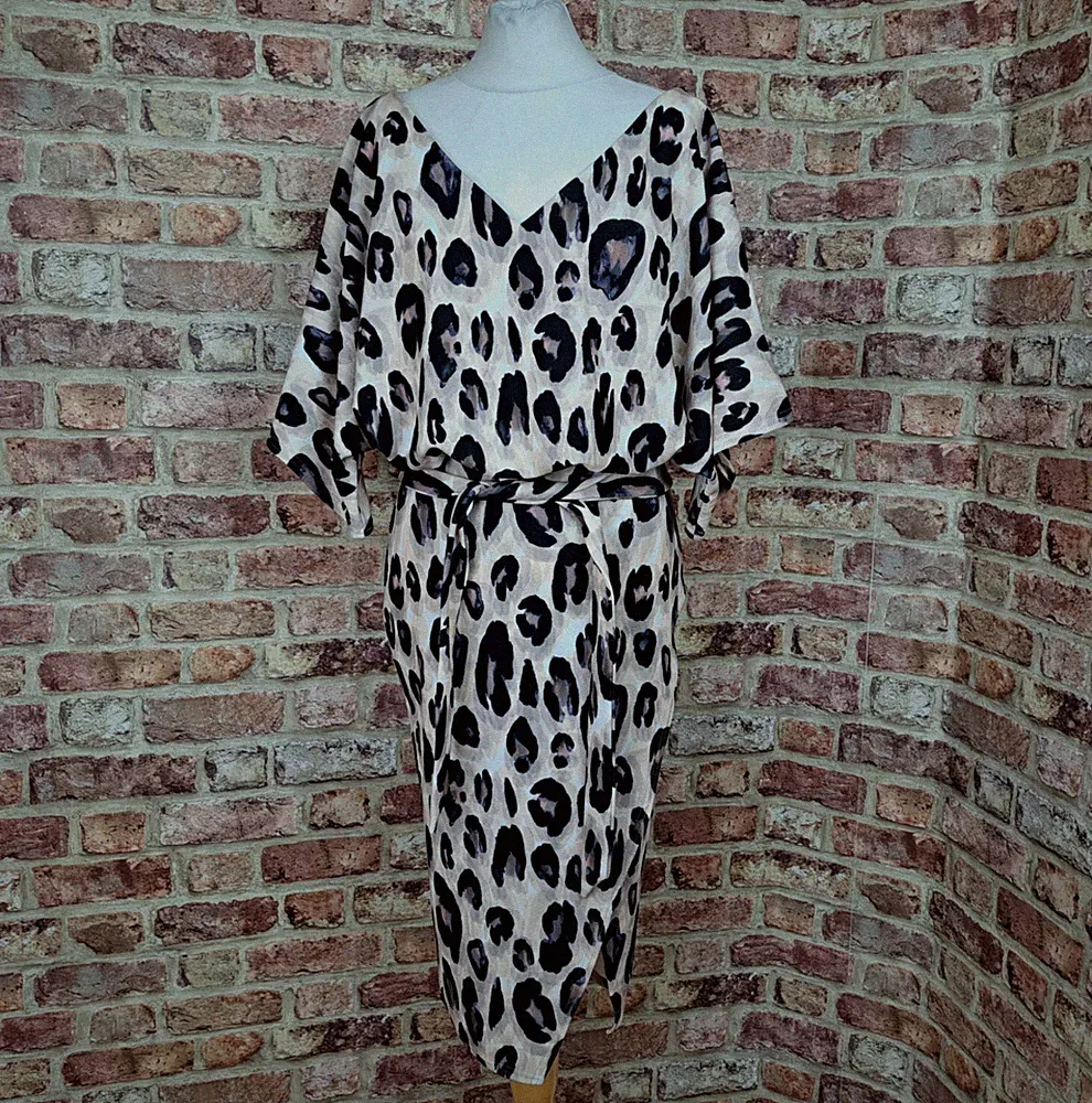 Quiz Kleid braun schwarz Animalprint Fledermausärmel 12 Stretch Midi Länge - Neu
