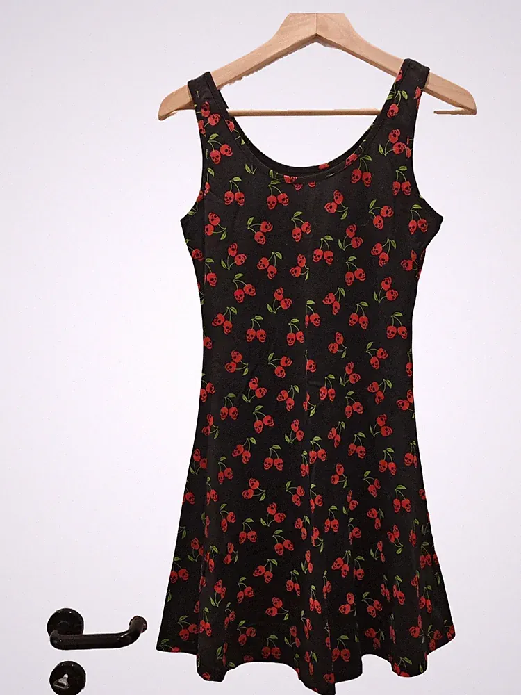 Grafik Hochzeitsgast Kleid