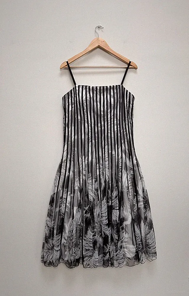 Roman Originals Kleid Gr. L schwarz weiß gestreift Mesh A-Linie Midi Anlass