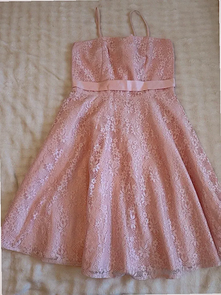 Rosa Spitzenkleid A-Linie knielang Herz-Ausschnitt ärmellos M/L Gürtel