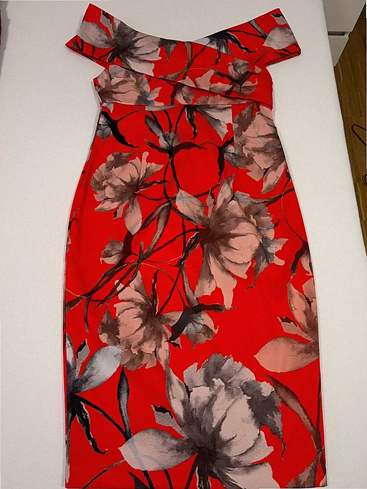 Rotes festliches Etui Kleid von ASOS (Carmen Ausschnitt), Größe UK 12