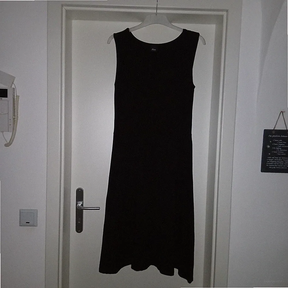 s.Oliver Black Label Sommerkleid, Größe 38 Viskose Wasserfallkragen