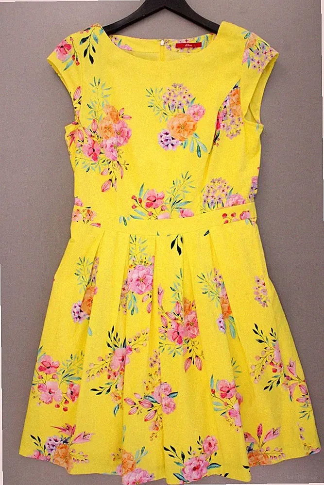 s.Oliver Etuikleid Regular Kleid für Damen Gr. 40, M mit Blumenmuster neuwertig