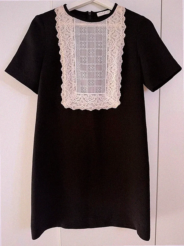 Sandro, Schwarz-weißes Kleid, Größe 36, Zustand-gut