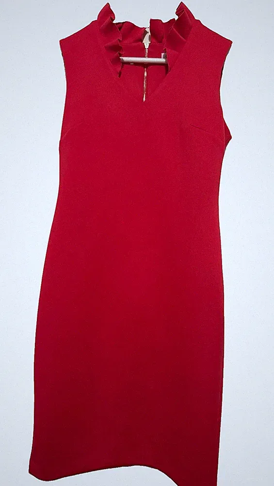 Schönes Figurbetontes Calvin Klein Kleid Pink US Gr8 Besond. Kragen auffällig