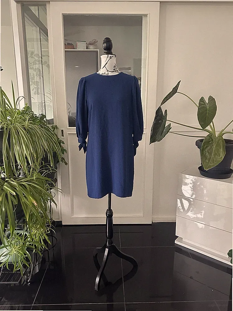 Schönes Kleid Damen Abendkleid Etuikleid Gr. 38 Blau