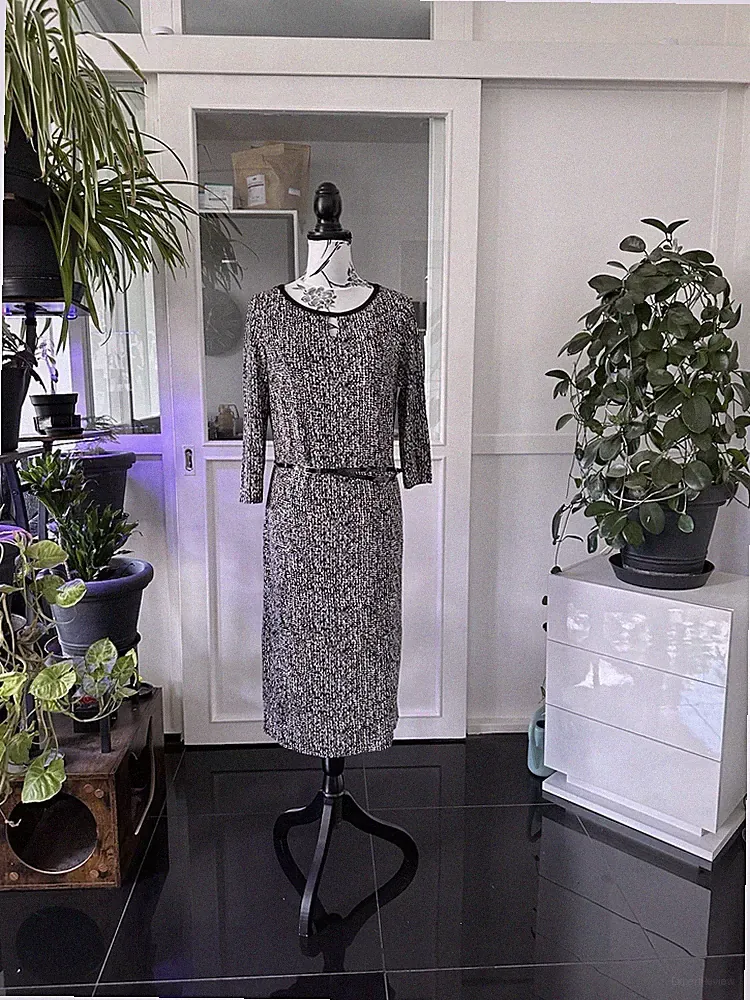 Schönes Kleid Damen Abendkleid Etuikleid Maxikleid Gr. 38
