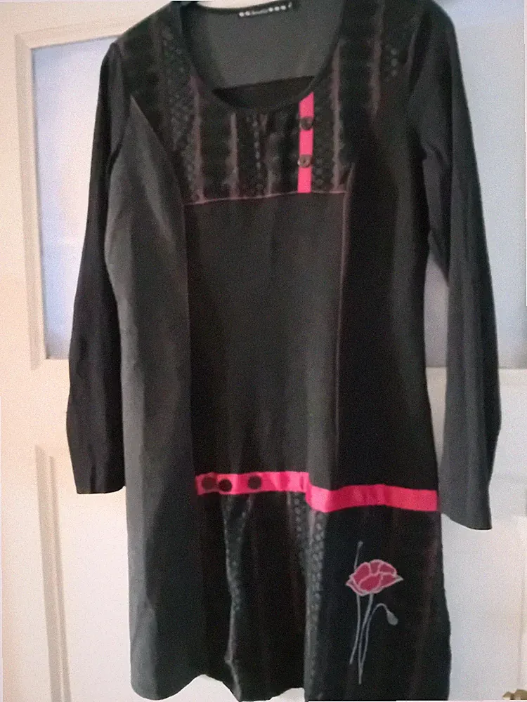 schönes lang-arm Kleid in Schwarz/Rot Gr. 38